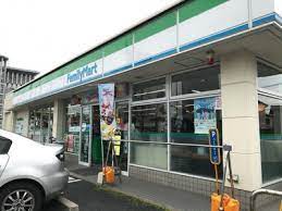 コンビニ　ファミリーマート大津西の庄店（コンビニ）まで305m
