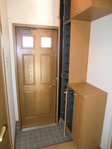 玄関　シューズＢＯＸ・ＴＶモニターフォン完備