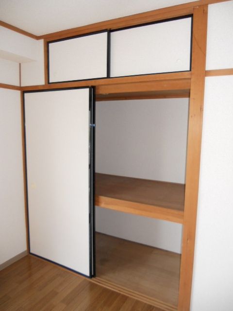 収納　★ペット飼育可！閑静で住環境・日当たり良好！南向き★
