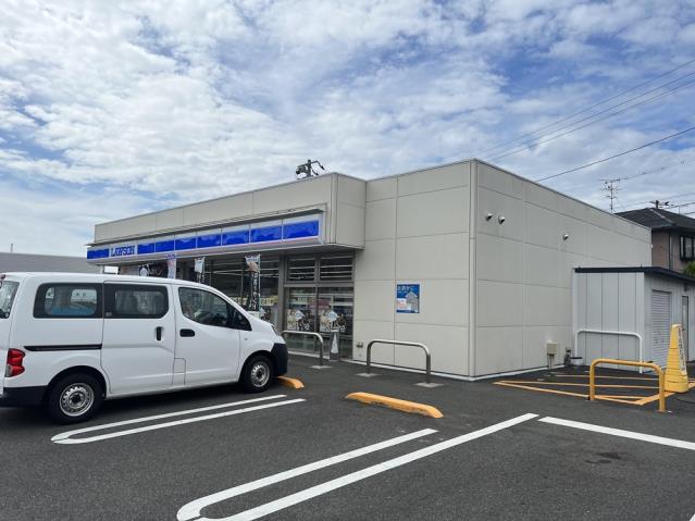 コンビニ　ローソン南古都店（コンビニ）まで1055m