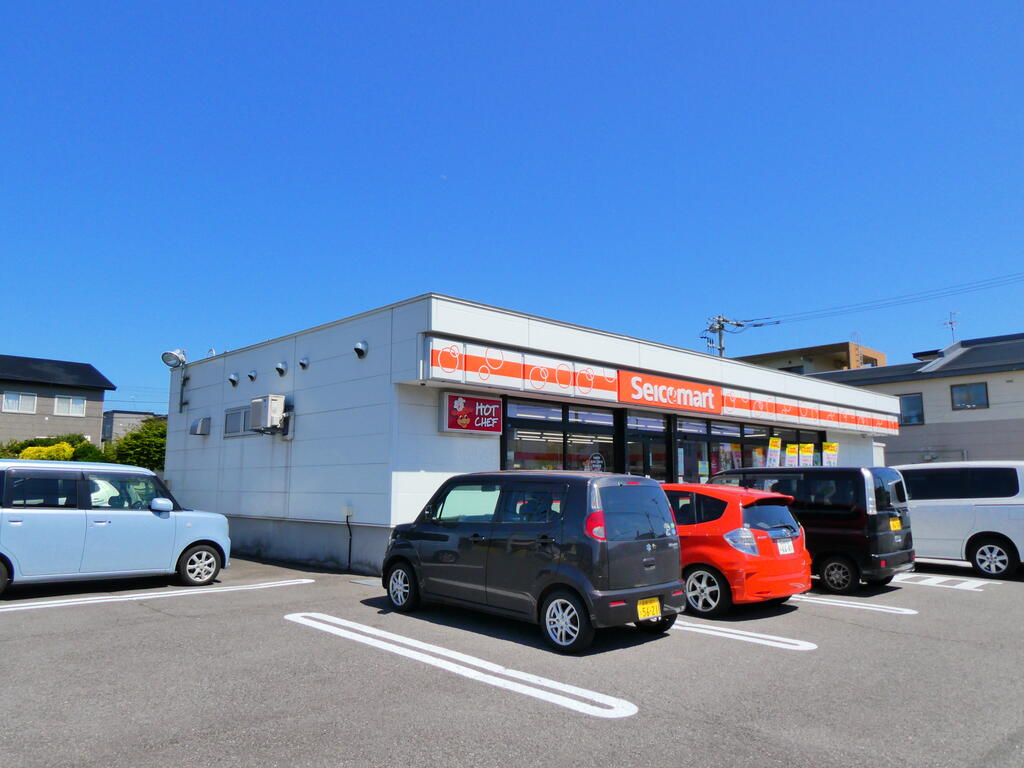 コンビニ　セイコーマート桔梗4丁目店（コンビニ）まで145m
