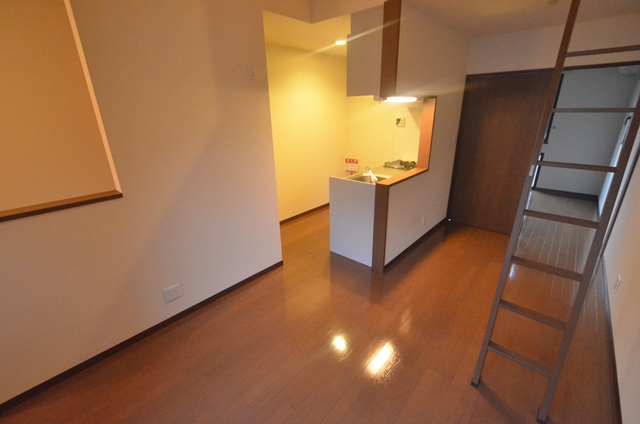居室・リビング　ロフト付きのお部屋です！