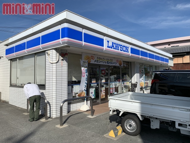 コンビニ　ローソン　尼崎田能二丁目店（コンビニ）まで320m