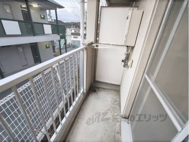 バルコニー　換気扇