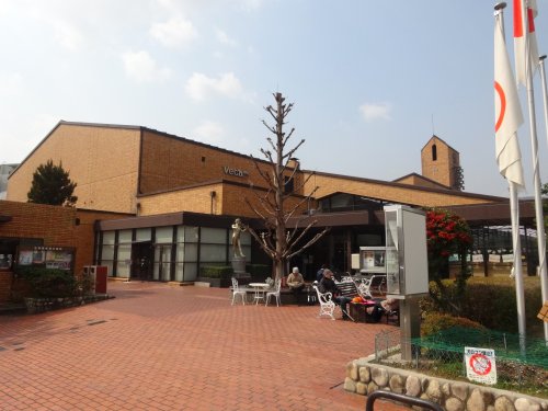 図書館　宝塚市立中央図書館（図書館）まで508m