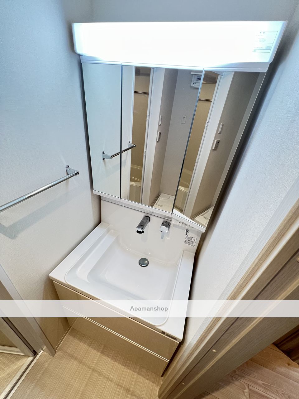洗面設備　※別部屋のお写真になります。