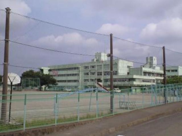 小学校　厚木市立戸室小学校（小学校）まで1019m
