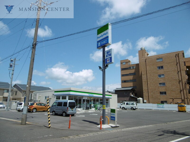 コンビニ　ファミリーマート新潟寺山二丁目店（コンビニ）まで208m