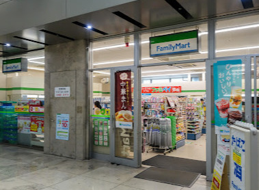 コンビニ　ファミリーマート 台場フロンティア店（コンビニ）まで1111m