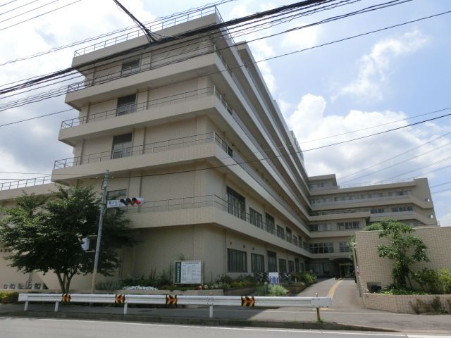病院　医療法人沖縄徳洲会四街道徳洲会病院（病院）まで614m
