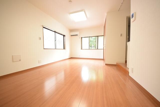 その他　10.1帖の明るいお部屋です