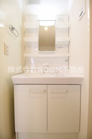洗面設備　脱衣スペースもあります