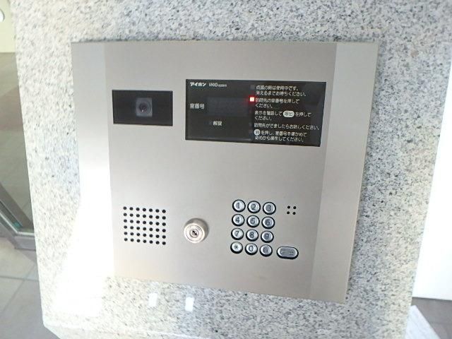 エントランス　★オートロック★