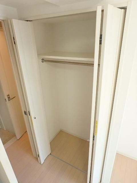 その他設備　★ＬＤＫにある収納です★