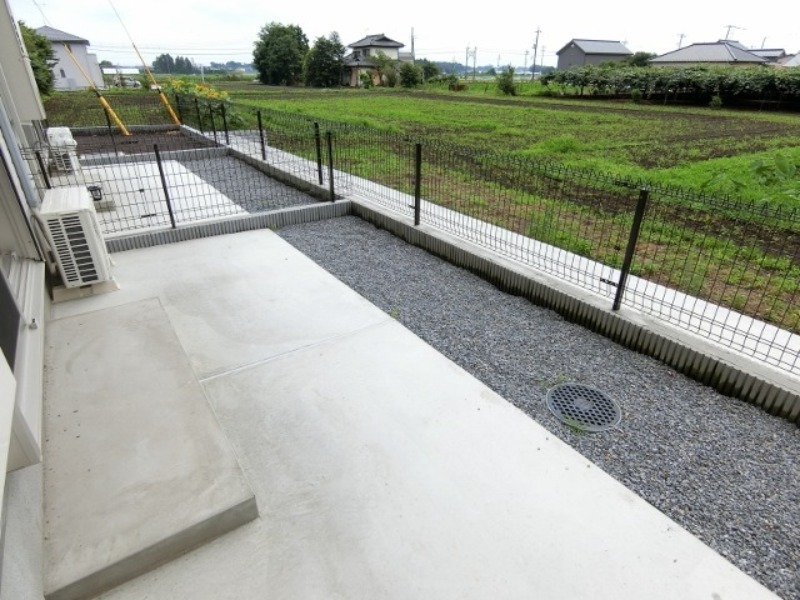 庭　図面と現状に相違がある場合には現状を優先