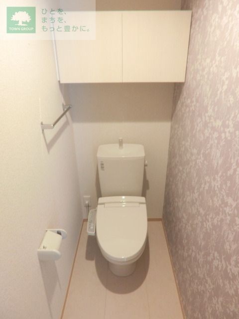 トイレ　ウォシュレット完備です。