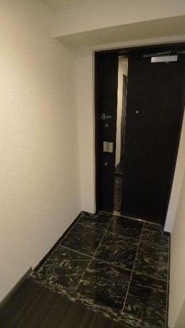 玄関　玄関※同タイプ参考写真使用※