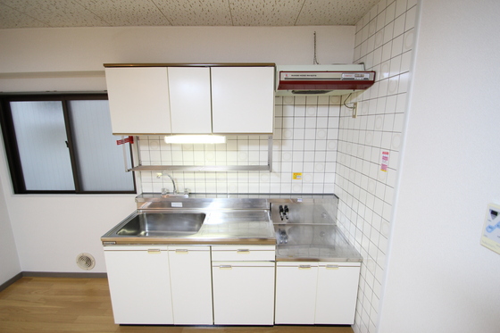 キッチン　※別号室のお写真です。