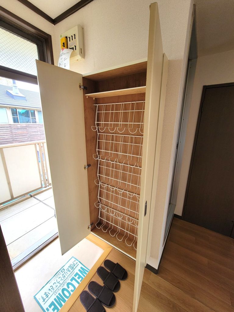 玄関　収納