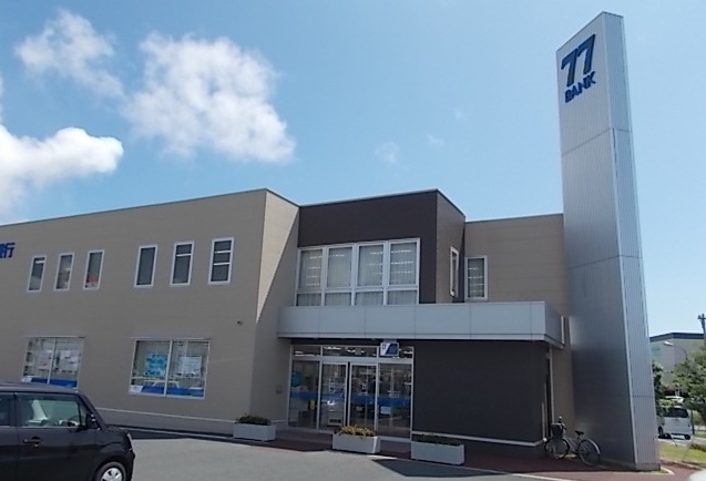 銀行　七十七銀行 蛇田支店（銀行）まで900m
