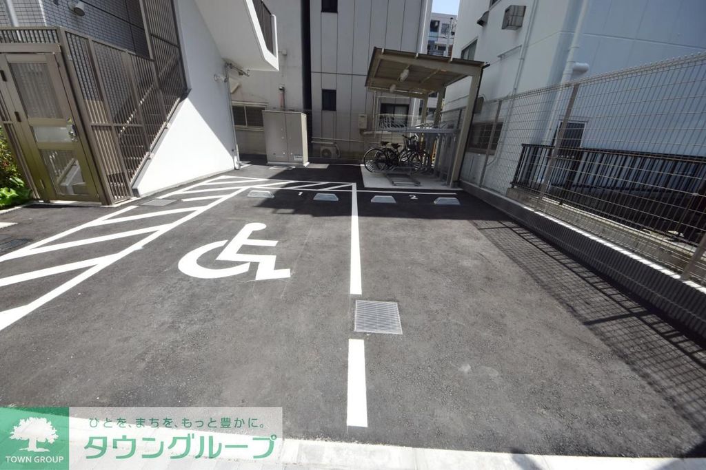駐車場　駐車場