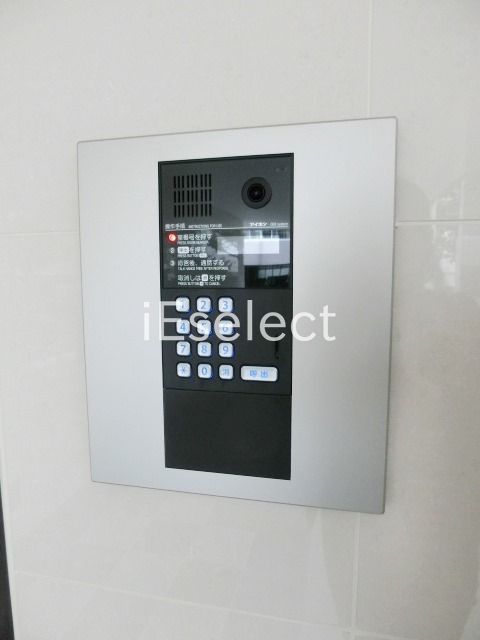 セキュリティ　安心のオートロック付き。