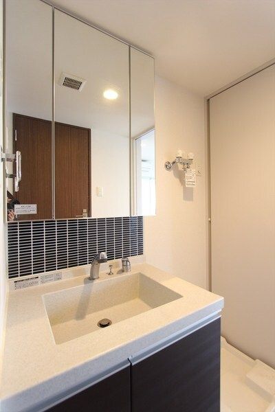 洗面設備　別部屋参考写真