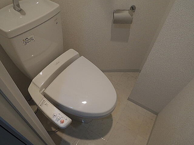 トイレ　別タイプ参考写真　エルミタージュ大塚　豊島区巣鴨4