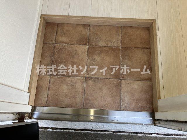 エントランス　退去前につき、前回募集時のお写真です。