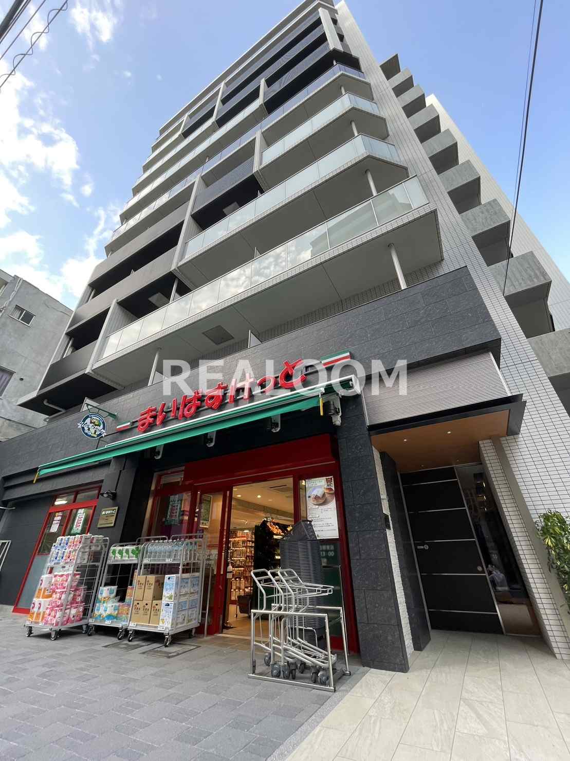 建物外観　写真と現況が異なる場合は現況を優先いたします。