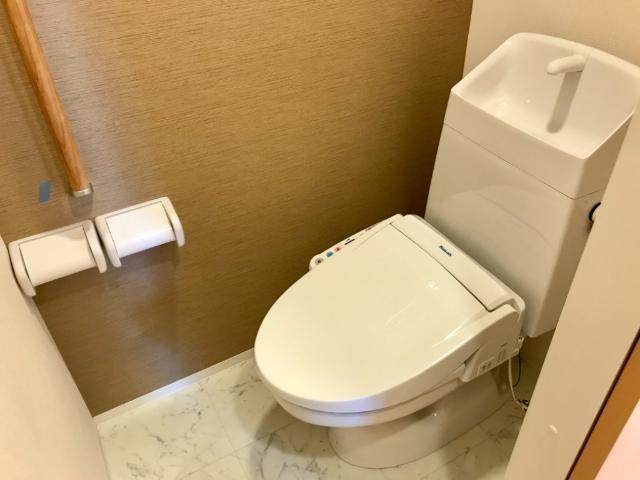 トイレ　トイレ
