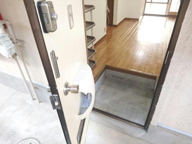 玄関　※別部屋写真