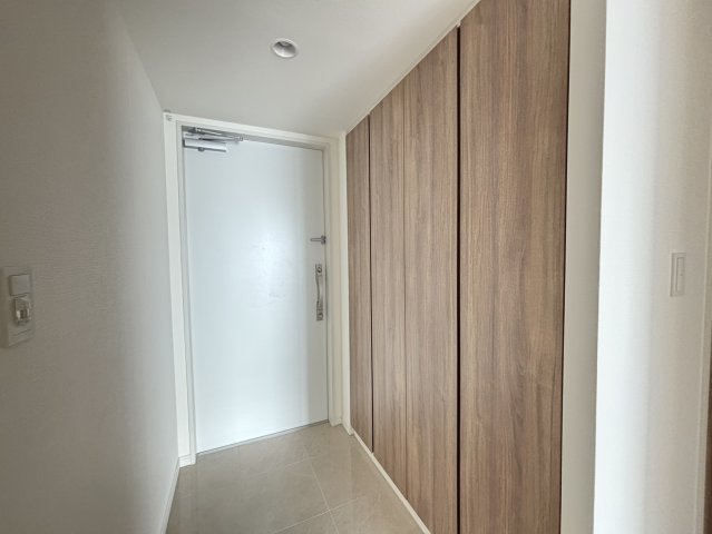 玄関　※反転タイプの部屋参照