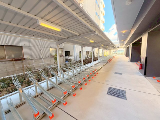 駐車場　敷地内には入居者専用の駐輪スペースもあります。