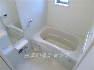 バス・シャワールーム　追い焚き・浴室暖房乾燥機あり
