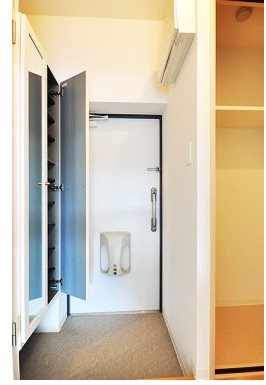 玄関　※他部屋参照