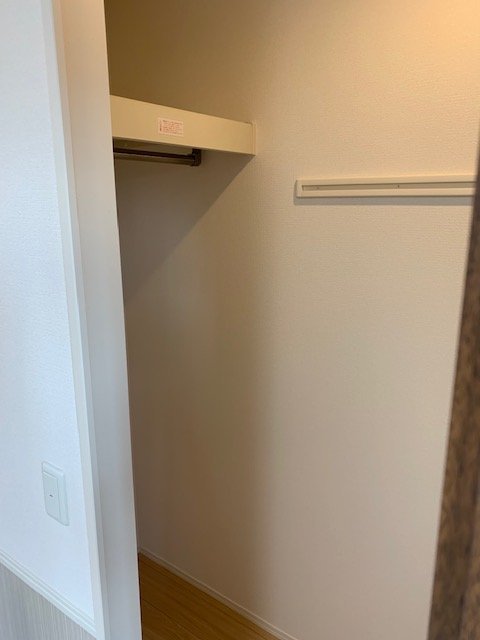 収納　イメージ写真　ウォークインクローゼット付で収納たっぷり
