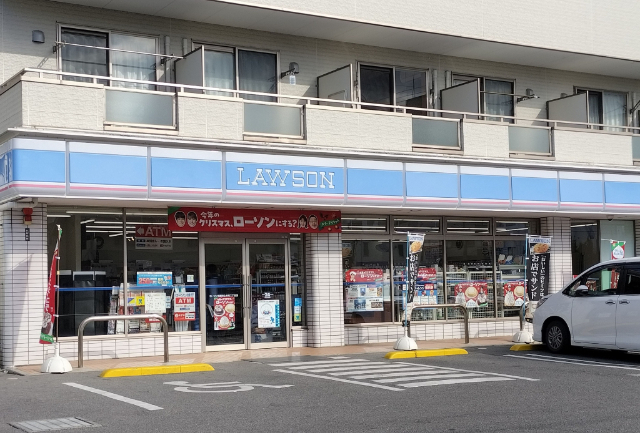 コンビニ　ローソン鴻巣吹上本町二丁目店（コンビニ）まで430m