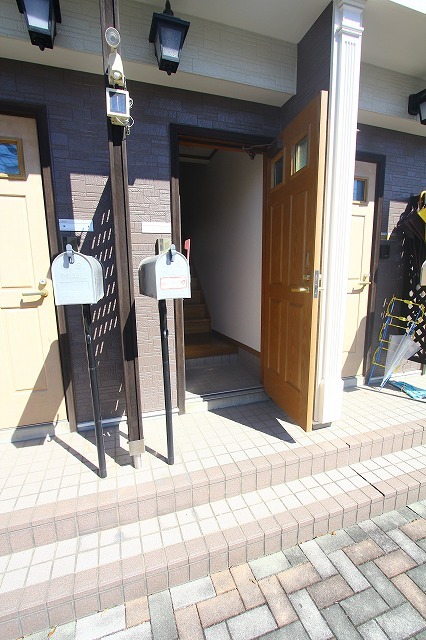 エントランス　清潔なエントランスです★