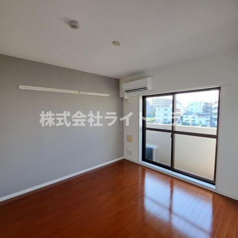 居室・リビング　?