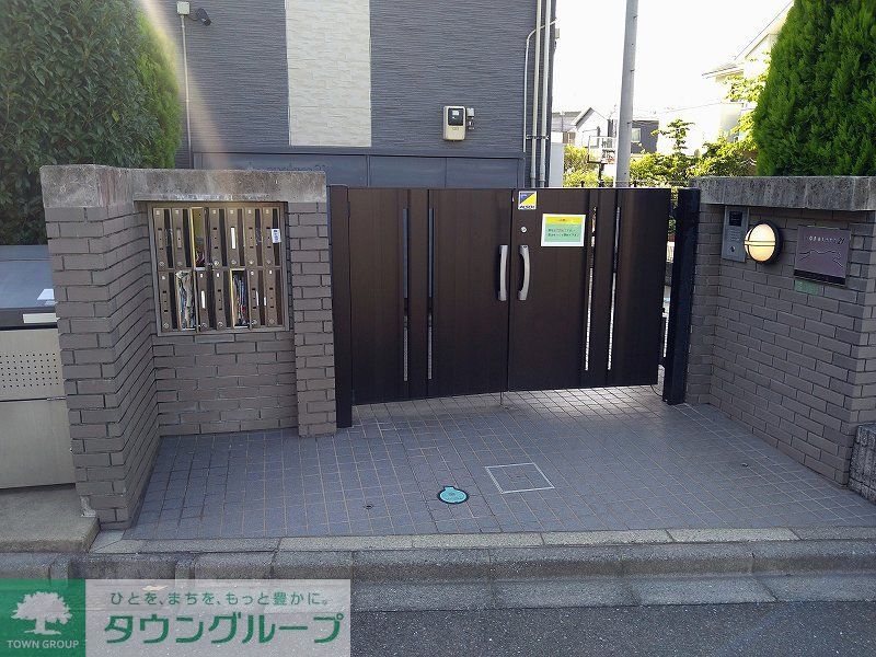 ロビー　オートロックゲート
