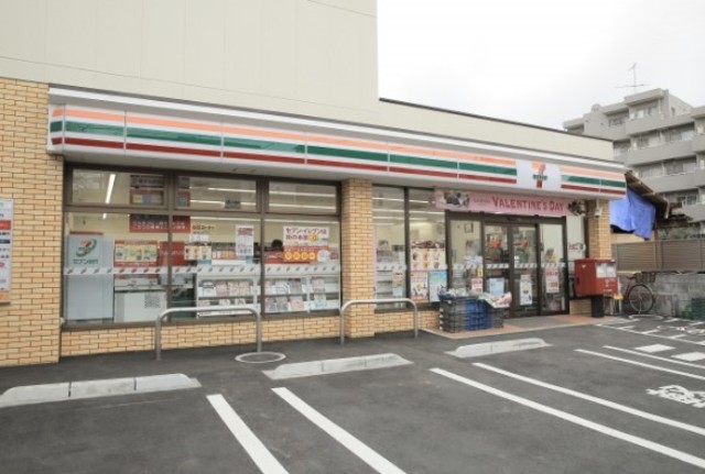 コンビニ　セブンイレブン杉並南荻窪4丁目店（コンビニ）まで168m