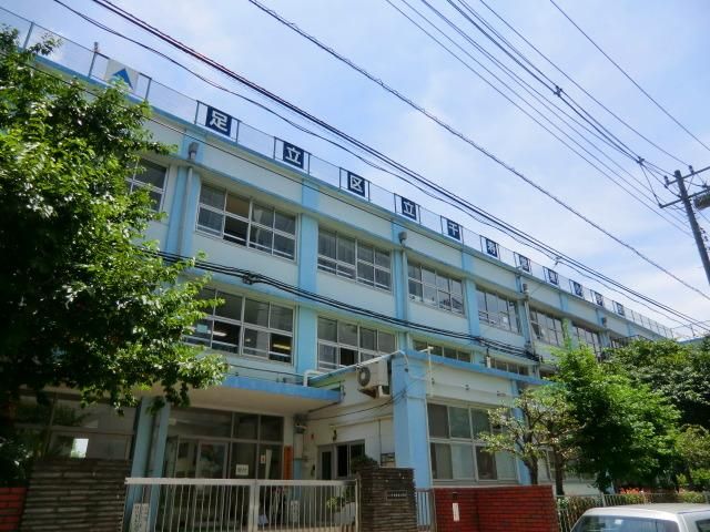 小学校　千寿常東小学校（小学校）まで750m