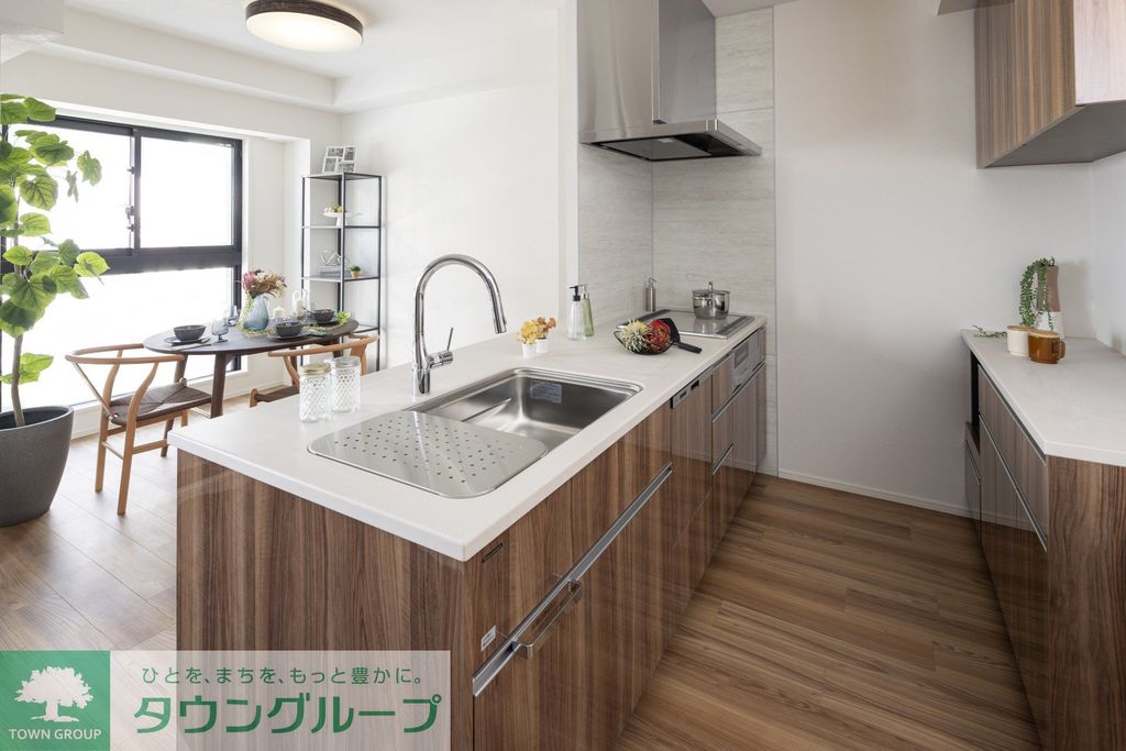 キッチン　別部屋の写真になります