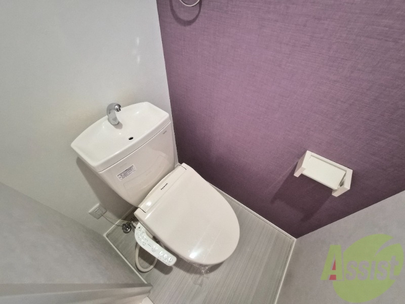 トイレ　トイレは綺麗でウォッシュレットも付いて快適にお使い頂けます。