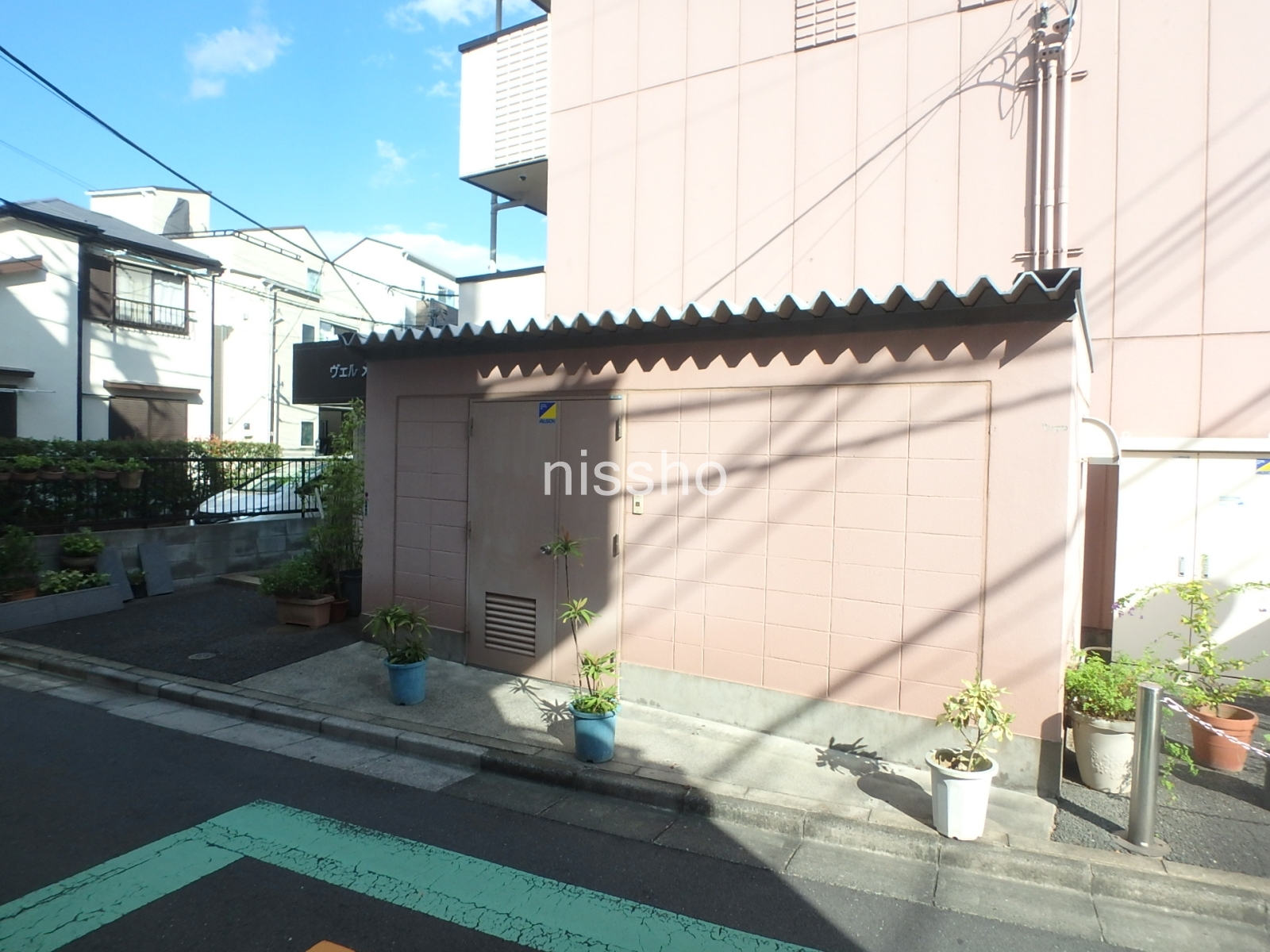 その他共有部分　専用ゴミ置場あります♪