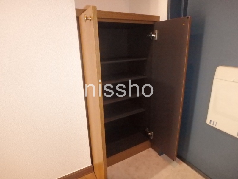 その他　何足も入る靴箱！（同仕様写真）