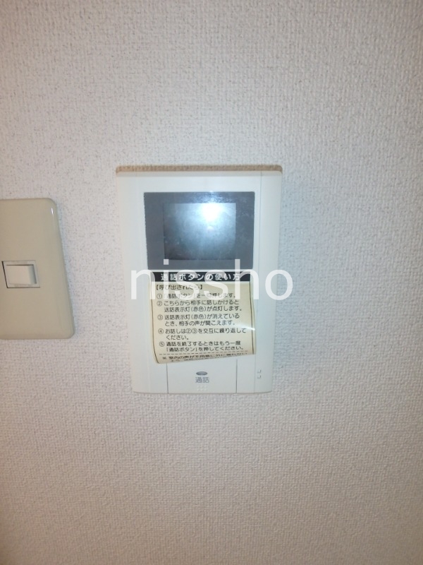 セキュリティ　安心のTVモニター付きインターホン（同仕様写真）