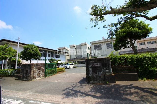 中学校　竜洋中学校（中学校）まで643m