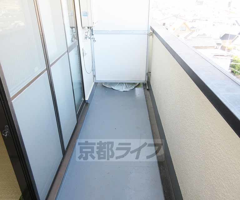 バルコニー　洗濯物たくさん干せます